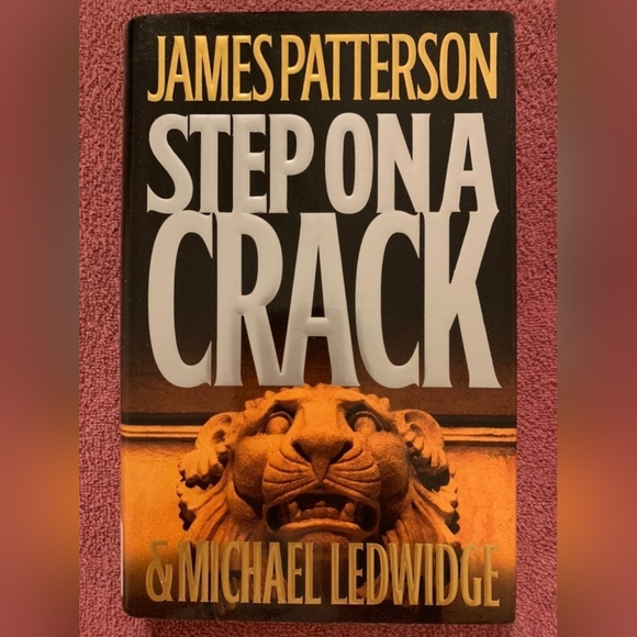 "Step On A Crack" & "The Postcard Killers" Book Bundle (X2) - James Patterson - Picture 4 of 5